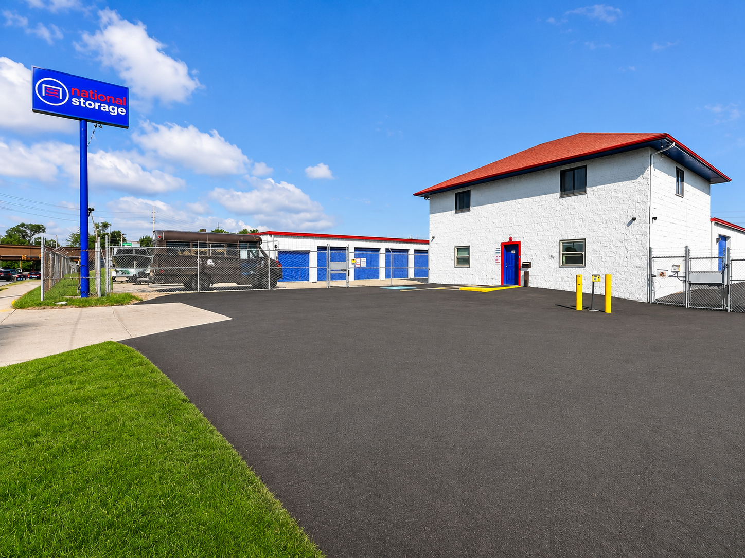 National Storage Lakewood East - Berea 11600 Berea Road Cleveland, OH 44102